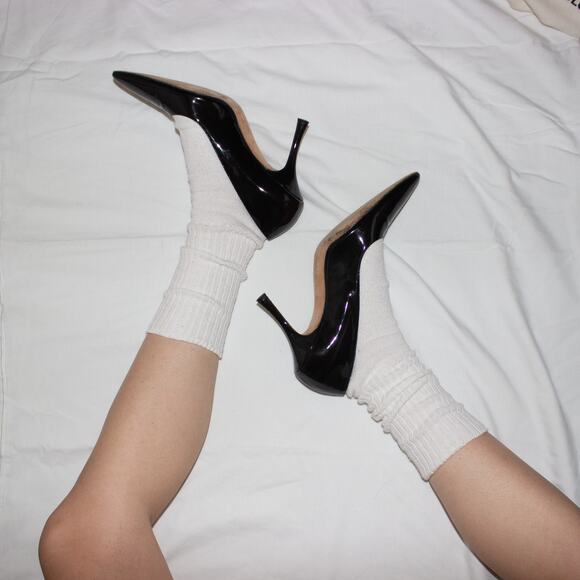 manolo blahnik black patent leather pointed toe classic pumps heels sandals - Picture 2 of 12